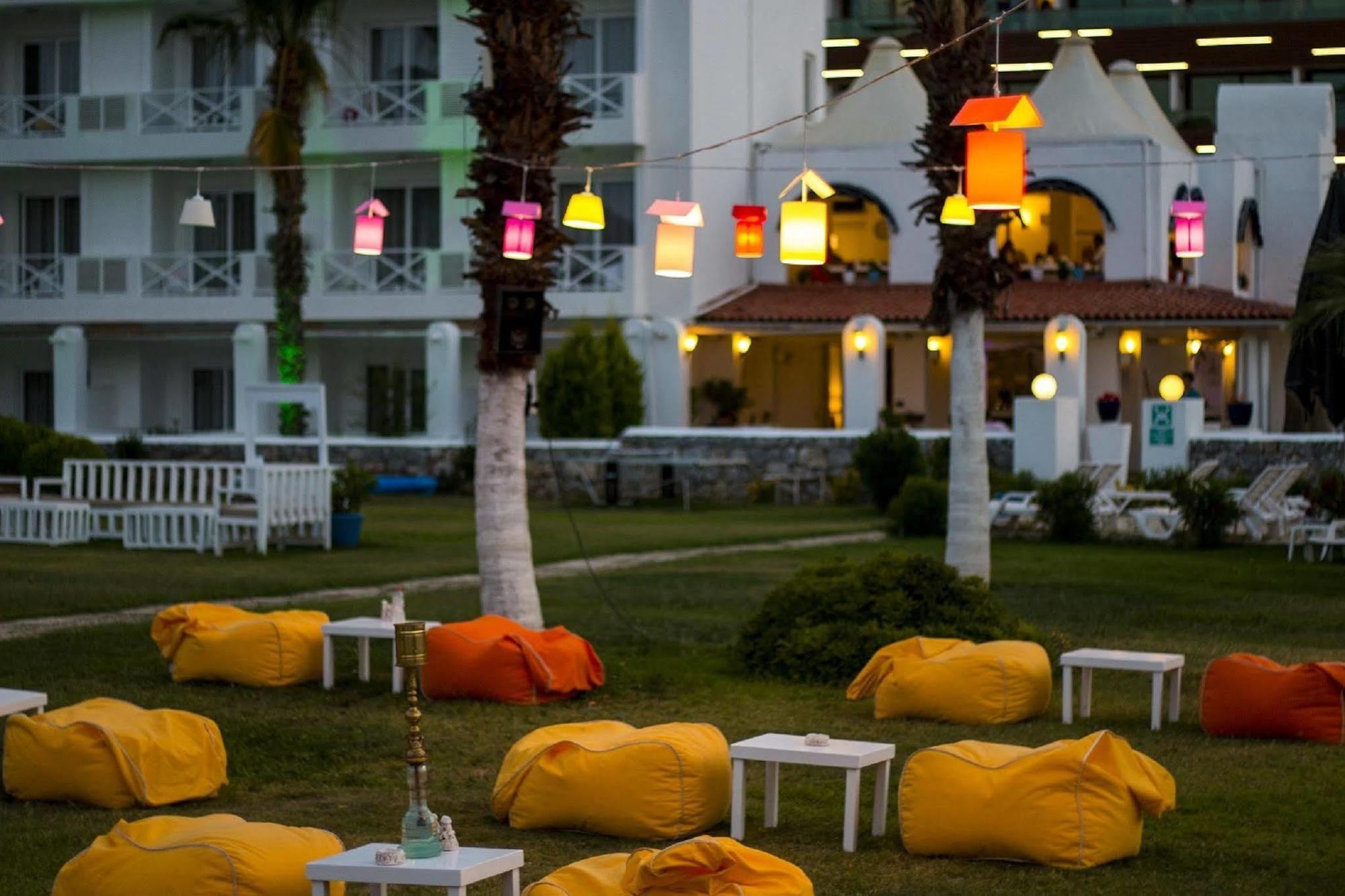 Casa & Blanca Hotel (Adults Only) イチュメレール エクステリア 写真